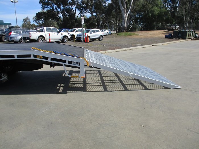 2020 ISUZU FRR 110-240 AMT LWB