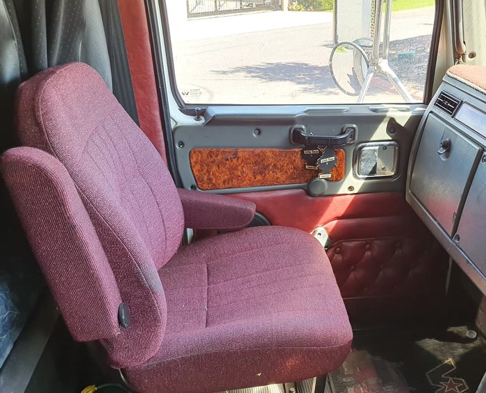 2010 WESTERN STAR 4864FXB WHITE