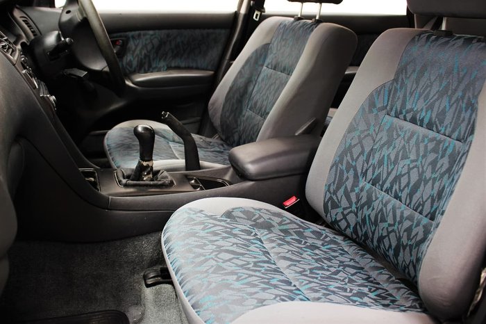 1999 Mitsubishi Magna Executive TH Gold