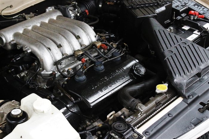 1999 Mitsubishi Magna Executive TH Gold