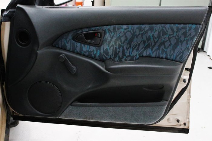 1999 Mitsubishi Magna Executive TH Gold