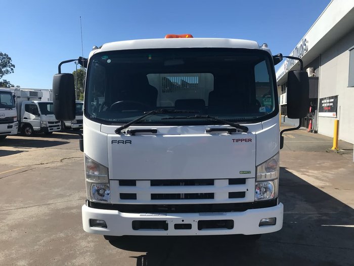 2013 ISUZU FRR500 TIPPER White