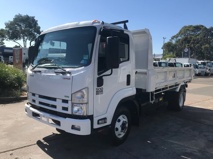 2013 ISUZU FRR500 TIPPER White