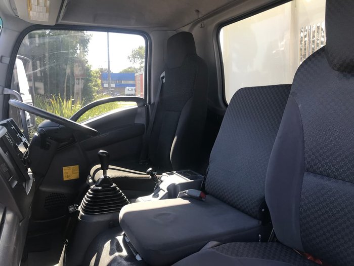 2013 ISUZU FRR500 TIPPER White