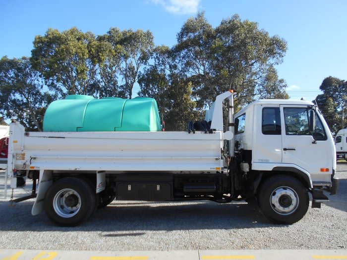 2004 UD PK265 TIPPER/WATER CART, White