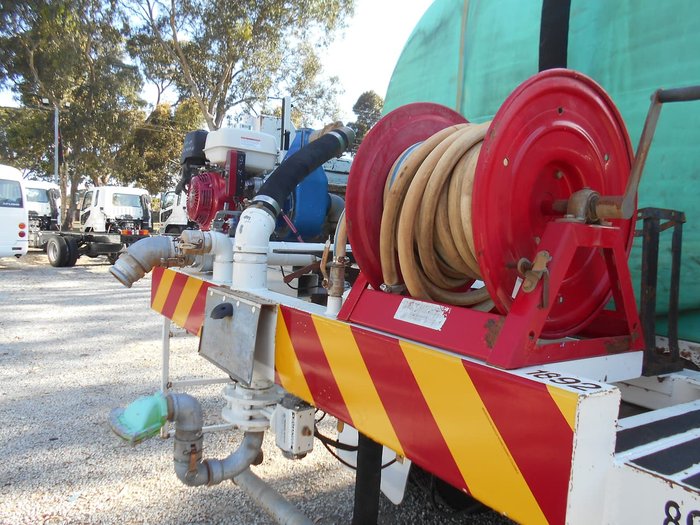 2004 UD PK265 TIPPER/WATER CART, White