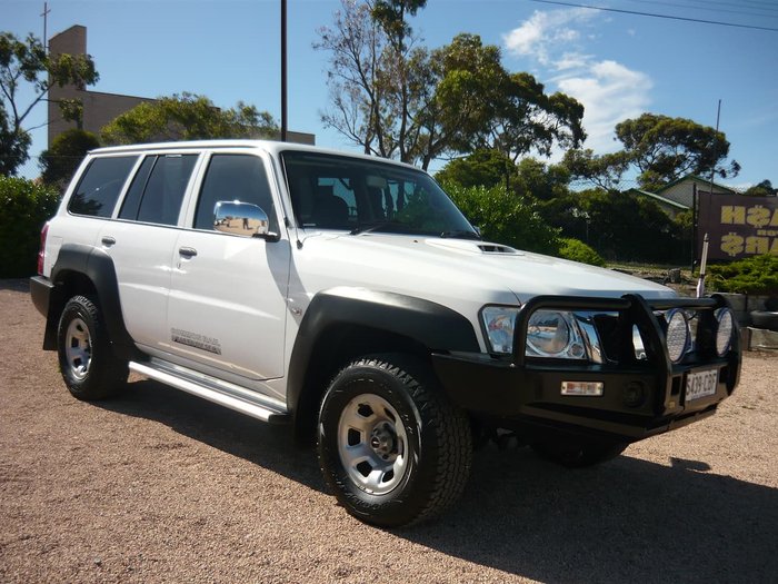 2013 Nissan Patrol DX Y61 4X4 White