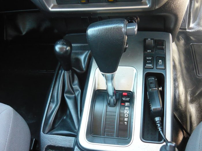 2013 Nissan Patrol DX Y61 4X4 White
