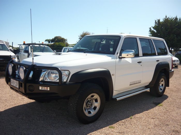 2013 Nissan Patrol DX Y61 4X4 White