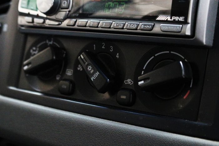 2003 Mitsubishi Pajero GLS NP MY04 4X4 White