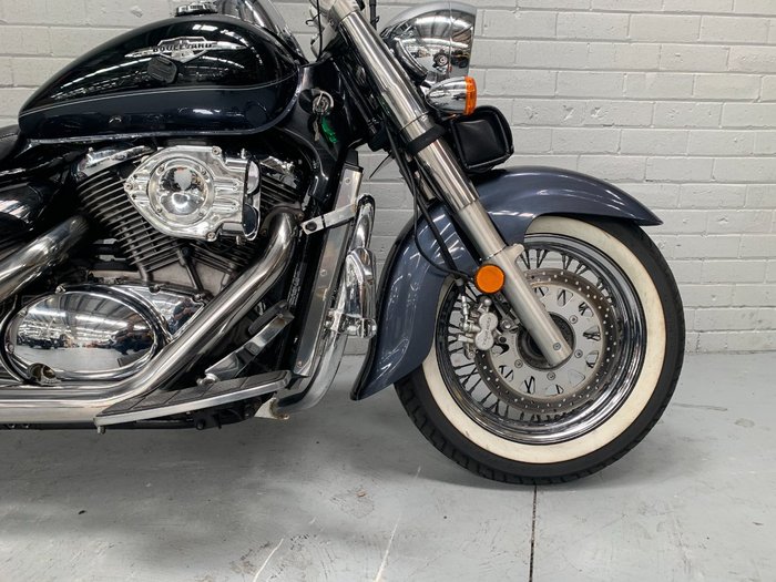 2011 Suzuki VL800T (BOULEVARD C50T) Black