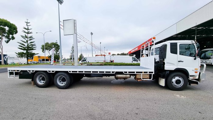 2012 UD CONDOR 17/280 White