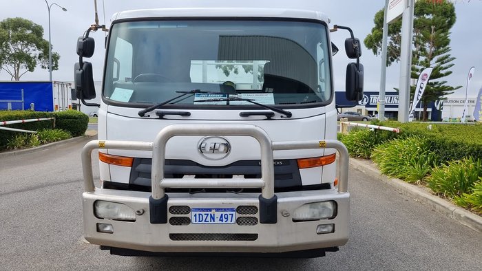 2012 UD CONDOR 17/280 White