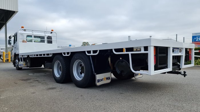 2012 UD CONDOR 17/280 White