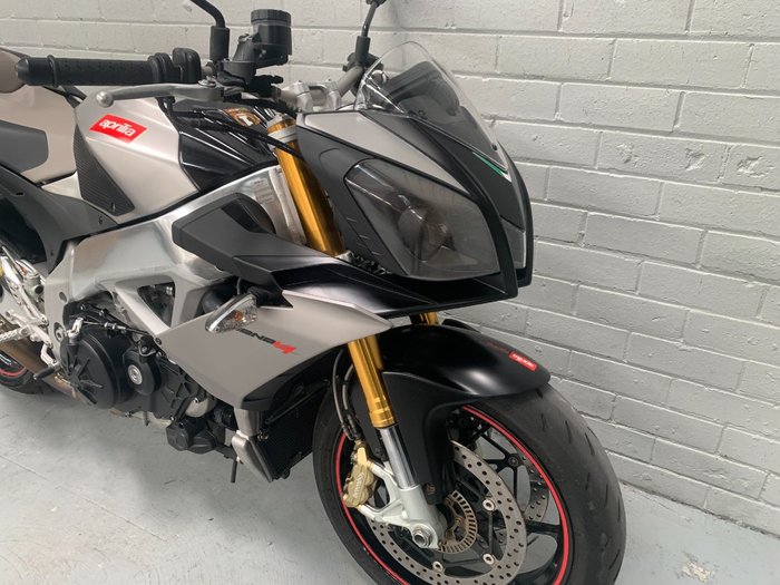 2011 APRILIA TUONO V4 R Silver