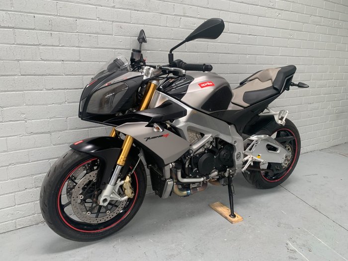 2011 APRILIA TUONO V4 R Silver