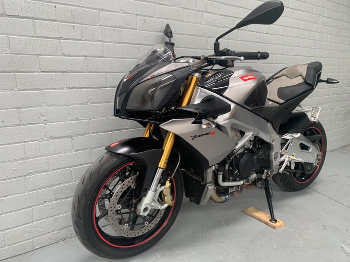 2011 APRILIA TUONO V4 R Silver