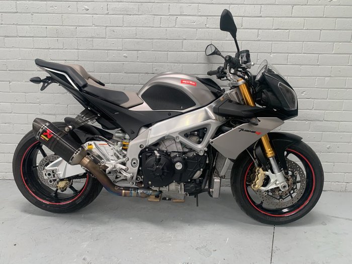 2011 APRILIA TUONO V4 R Silver