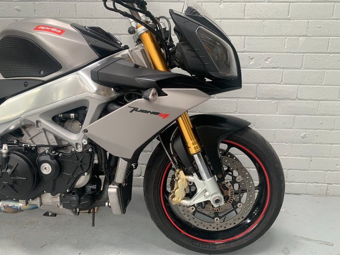 2011 APRILIA TUONO V4 R Silver