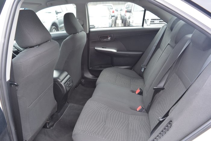 2016 Toyota Camry Atara S AVV50R White