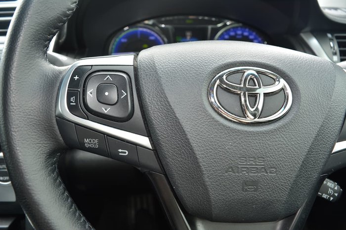 2016 Toyota Camry Atara S AVV50R White