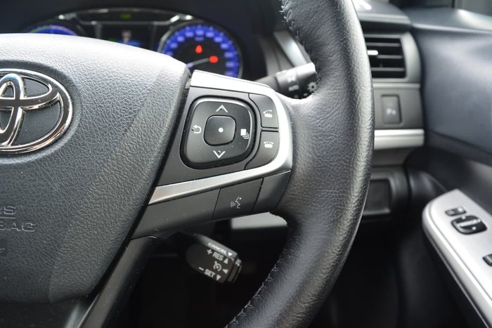 2016 Toyota Camry Atara S AVV50R White