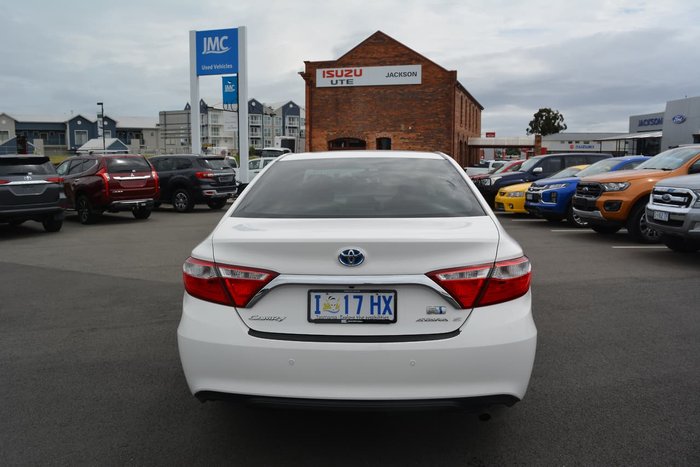 2016 Toyota Camry Atara S AVV50R White