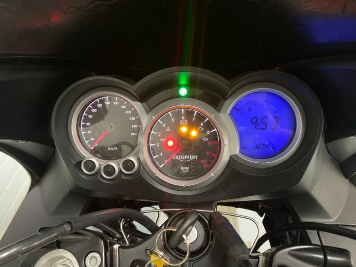 2013 Triumph SPRINT GT Grey