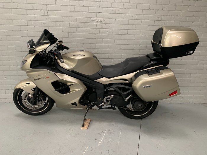 2013 Triumph SPRINT GT Grey