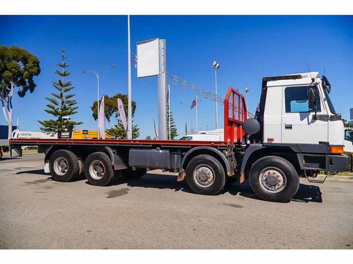 2010 TATRA T815 8X8 WHITE