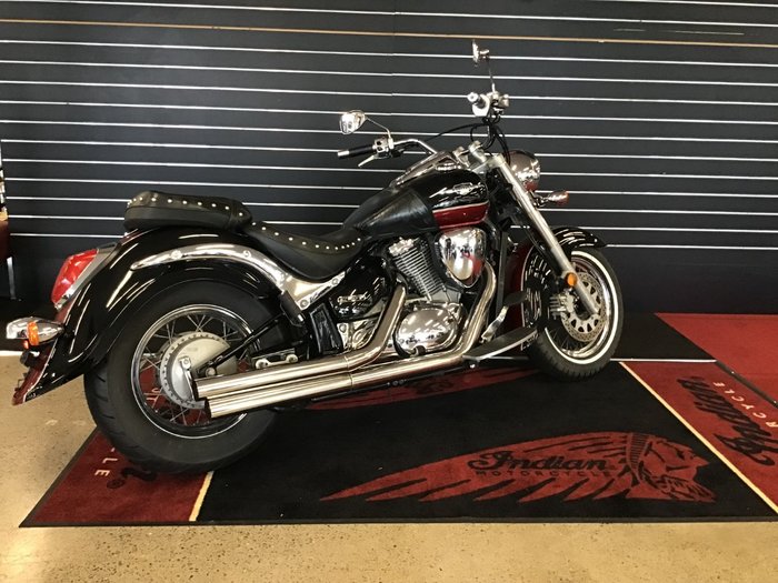 2013 Suzuki VL800T (BOULEVARD C50T) Black