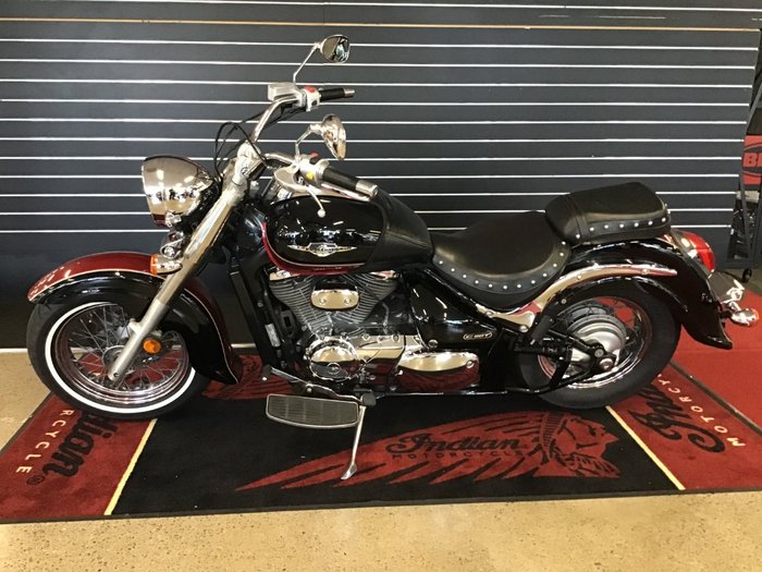 2013 Suzuki VL800T (BOULEVARD C50T) Black