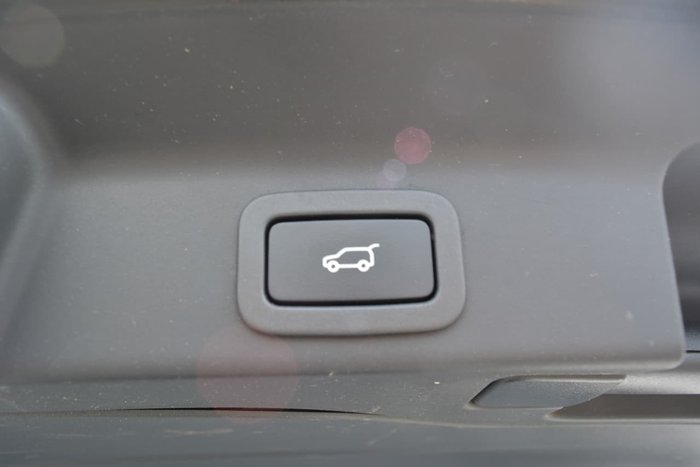 2016 Jaguar F-PACE 30d R-Sport X761 MY17 Four Wheel Drive Silver