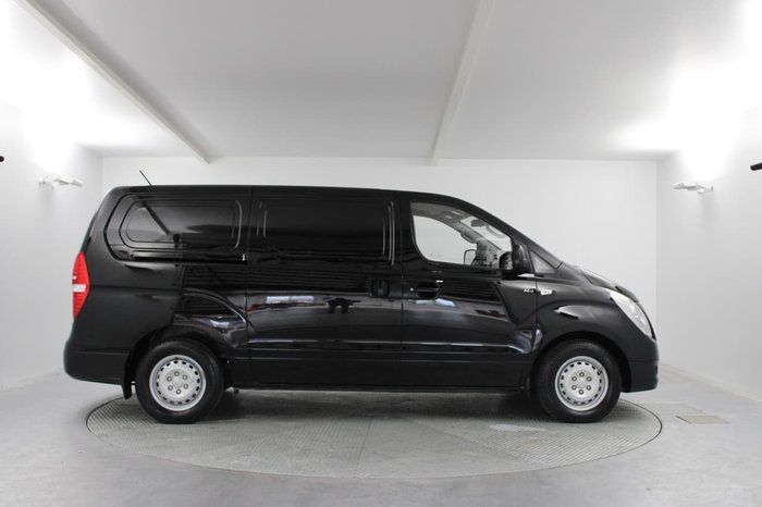 2016 Hyundai iLoad TQ3-V Series II MY16 Black