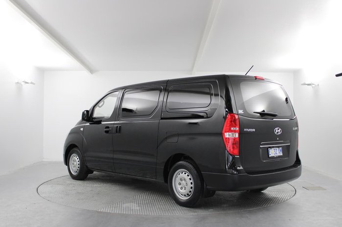 2016 Hyundai iLoad TQ3-V Series II MY16 Black