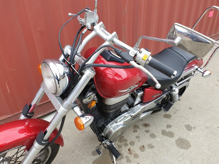 2015 Suzuki BOULEVARD S40 Red