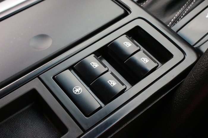 2006 Holden Special Vehicles Clubsport R8 Z Series MY06 Silver