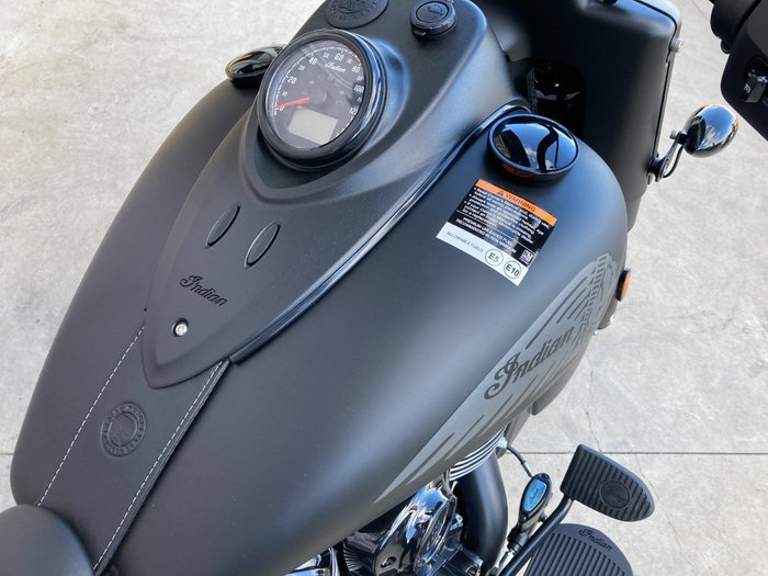 2021 Indian 2021 INDIAN 1900CC CHIEF VINTAGE DARK HORSE BLACK SMOKE CRUI Black