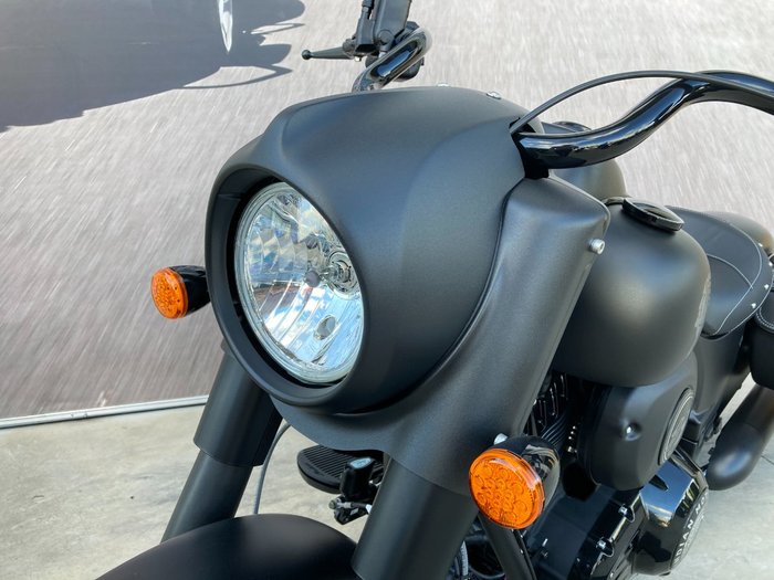 2021 Indian 2021 INDIAN 1900CC CHIEF VINTAGE DARK HORSE BLACK SMOKE CRUI Black