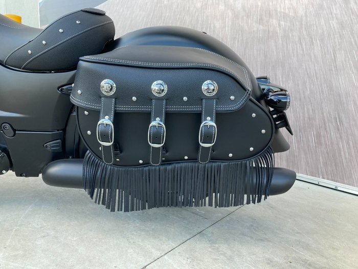 2021 Indian 2021 INDIAN 1900CC CHIEF VINTAGE DARK HORSE BLACK SMOKE CRUI Black