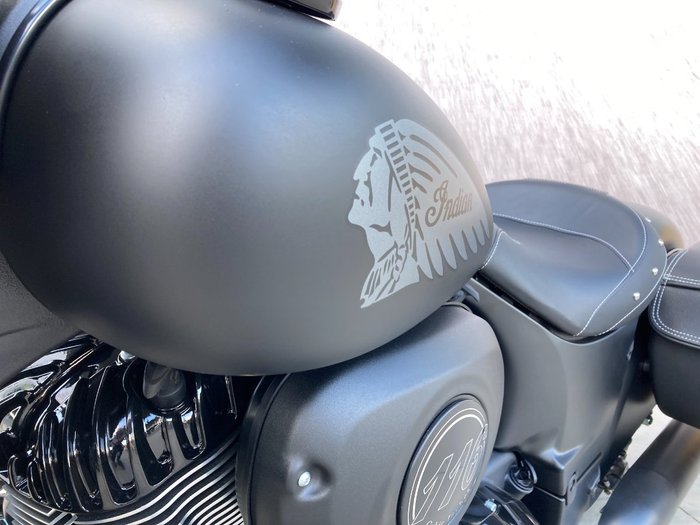 2021 Indian 2021 INDIAN 1900CC CHIEF VINTAGE DARK HORSE BLACK SMOKE CRUI Black