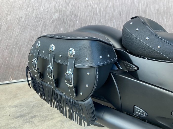 2021 Indian 2021 INDIAN 1900CC CHIEF VINTAGE DARK HORSE BLACK SMOKE CRUI Black