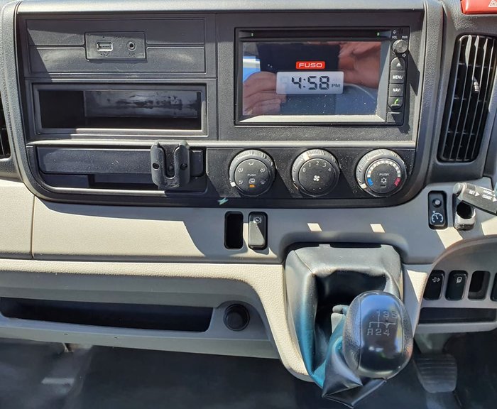 2018 FUSO 615 CANTER WHITE