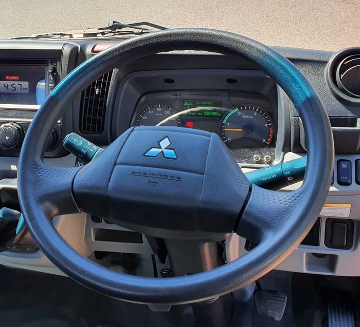 2018 FUSO 615 CANTER WHITE