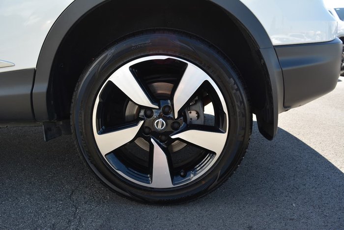 2017 Nissan QASHQAI N-SPORT J11 White