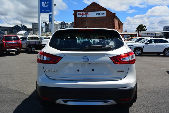 2017 Nissan QASHQAI N-SPORT J11 White