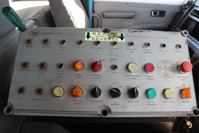 2005 IVECO ACCO WHITE