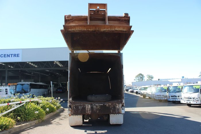 2005 IVECO ACCO WHITE