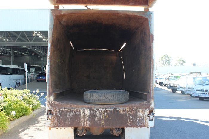 2005 IVECO ACCO WHITE