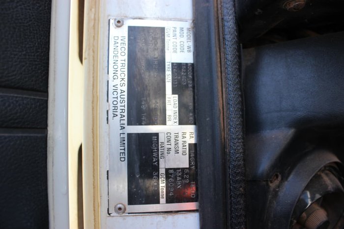 2005 IVECO ACCO WHITE